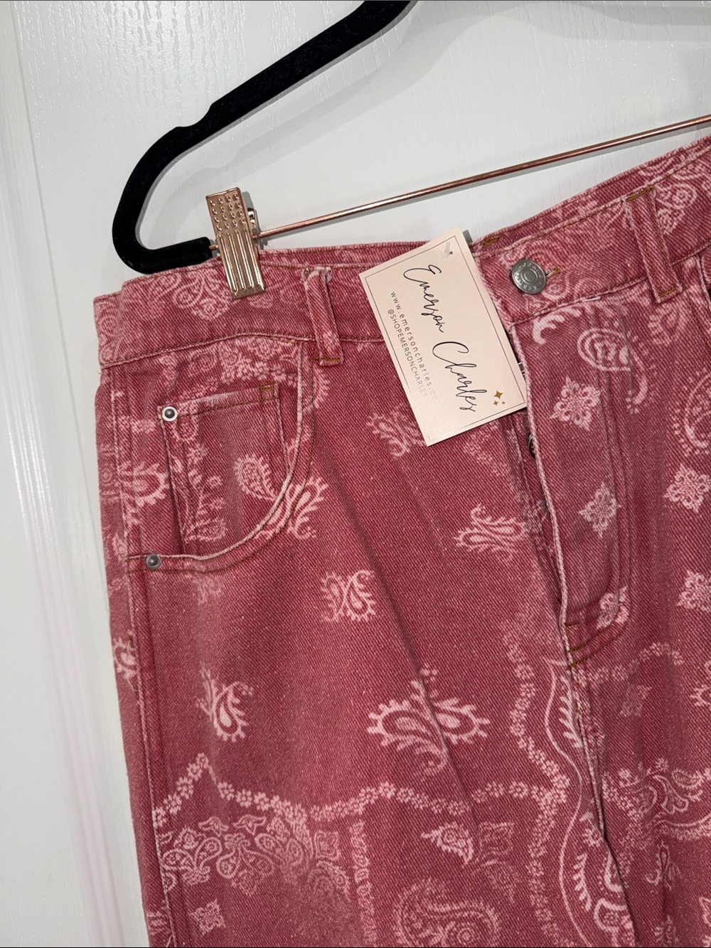 ee:some Mineral Washed Paisley Printed Barrel jeans size medium NWT - Picture 5 of 8